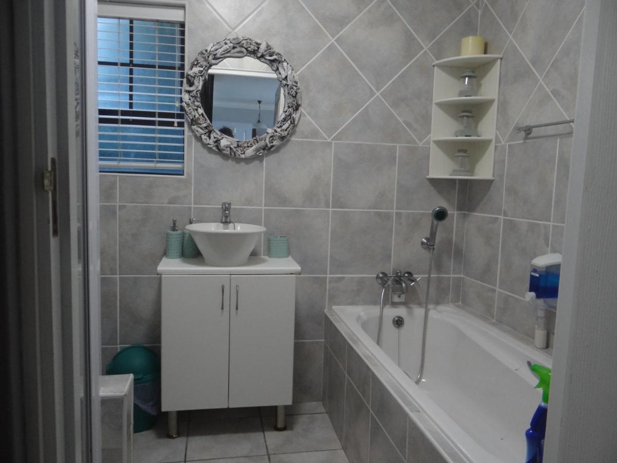 Beach House On 18P Repens Mossel Bay Kültér fotó